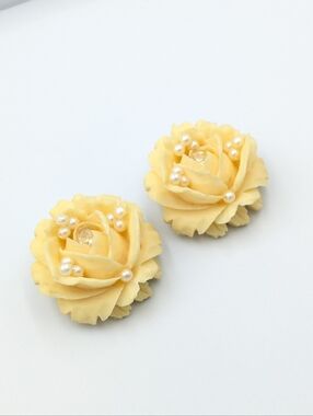 Vintage celluloid cream clip on earrings with rhinestone and faux pearls